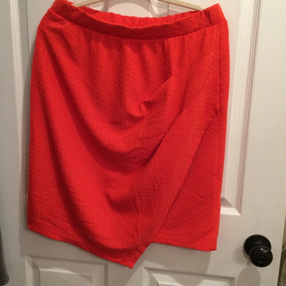 Coral pull on textured asymmetrical pencil skirt